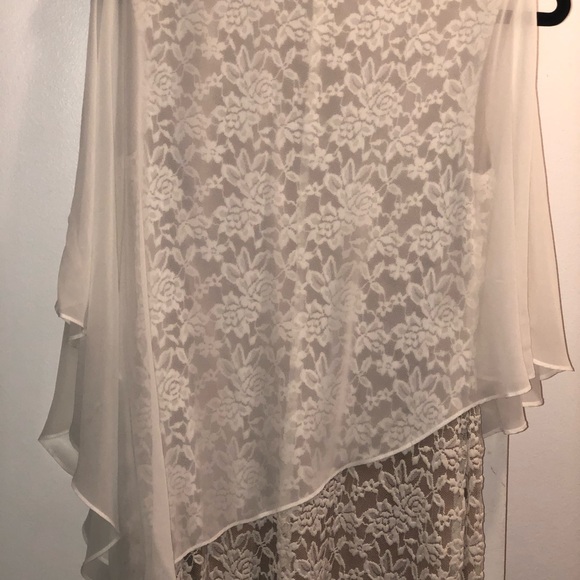 Laura cream floral dress, size 6 - Picture 5 of 5